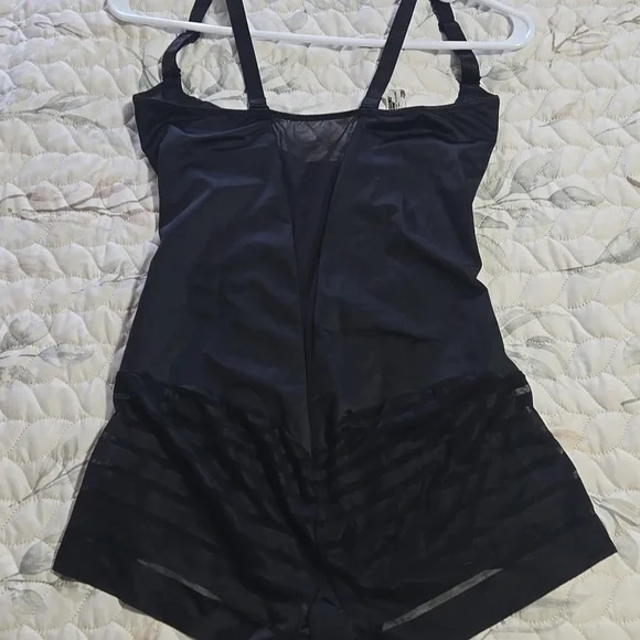 Bodice With Boning And Open Crotch - Picture 7 of 9